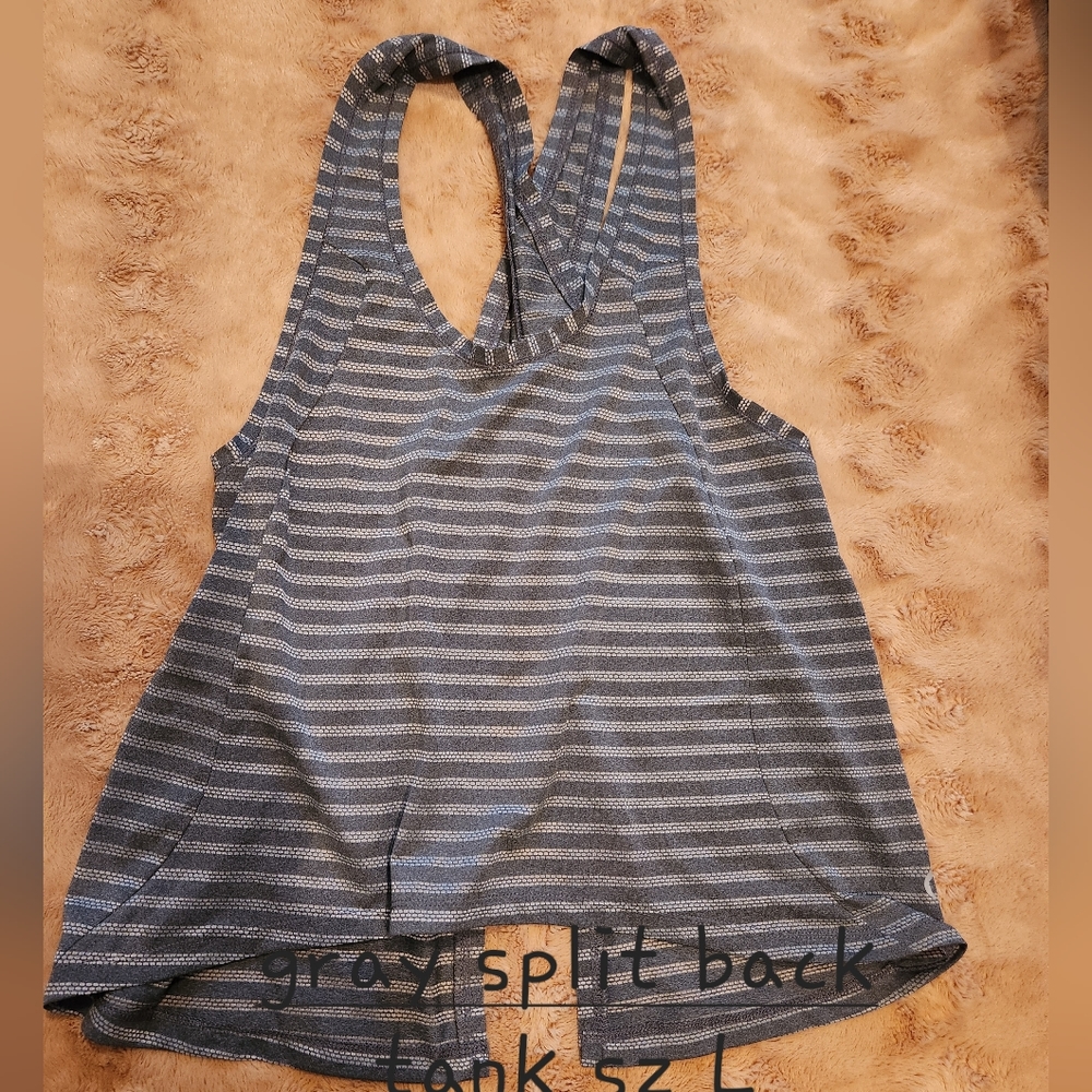 Zyia gray split tank sz L